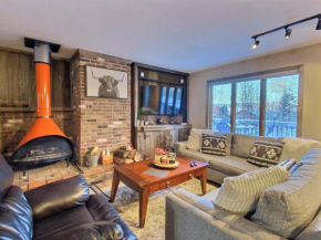The Big Lebearski Central AC Hot Tub FirePit Killington
